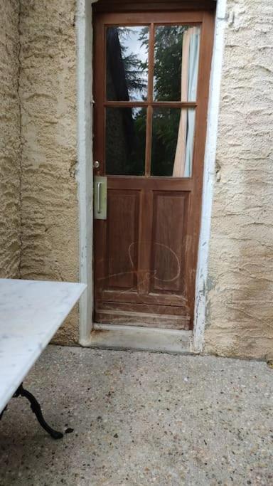 Fonctionnel en campagne Eyliac Appartamento Esterno foto